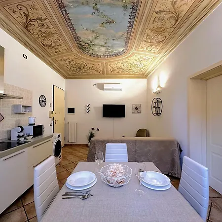 Vicino Al Centro E A Parcheggi Gratuiti - Affresco Strepitoso * Modena