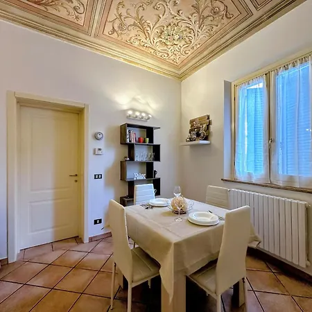 Vicino Al Centro E A Parcheggi Gratuiti - Affresco Strepitoso モデナ