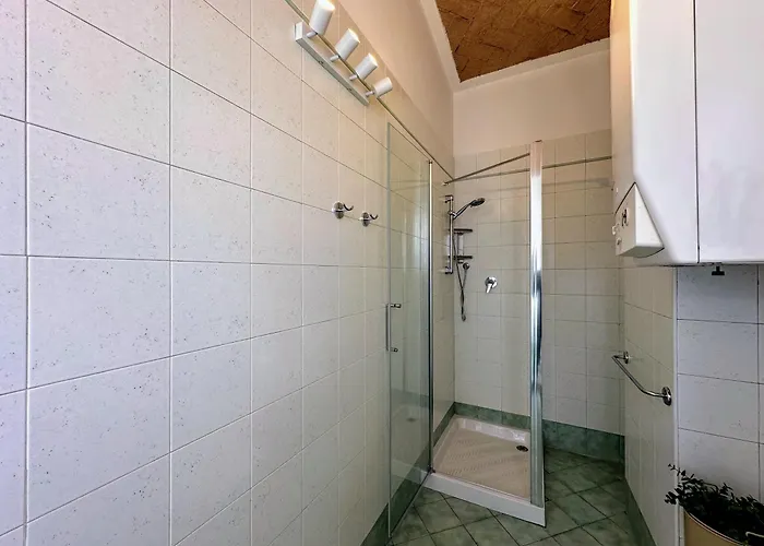 Vicino Al Centro E A Parcheggi Gratuiti - Affresco Strepitoso *