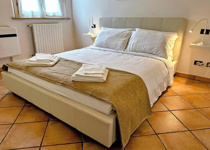 Vicino Al Centro E A Parcheggi Gratuiti - Affresco Strepitoso